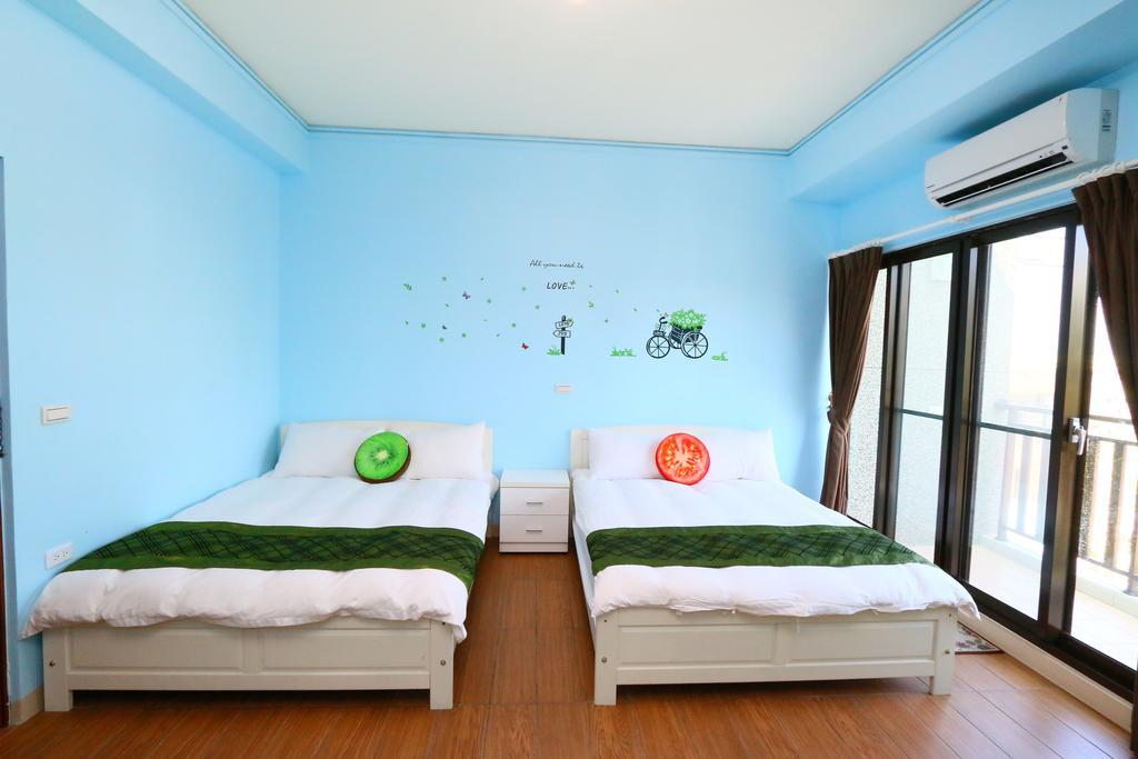 Birds Flower B&B อู่เจี๋ย ภายนอก รูปภาพ