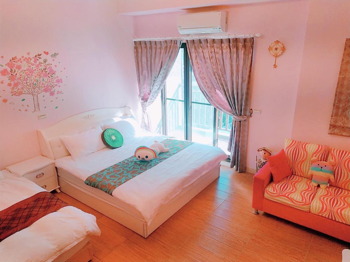 Birds Flower B&B อู่เจี๋ย ภายนอก รูปภาพ